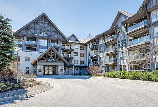 112 4800 SPEARHEAD DRIVE Whistler BC Canada