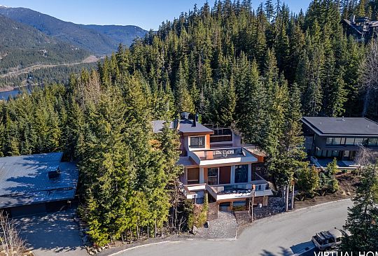 2938 HERITAGE PEAKS TRAIL Whistler BC Canada