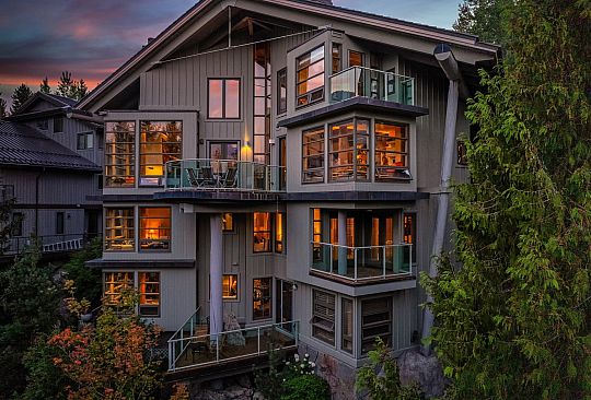 3359 OSPREY PLACE Whistler BC Canada